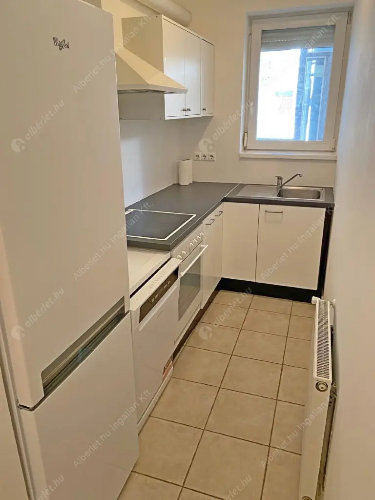 Kiadó albérlet 280000 Ft/hó áron: Budapest, VI. kerület  Izabella utca. Mérete: 62 nm, 1 szobás | Alberlet.hu - 6598051
