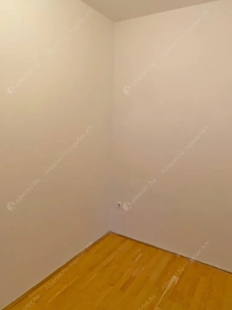 Kiadó albérlet 280000 Ft/hó áron: Budapest, VI. kerület  Izabella utca. Mérete: 62 nm, 1 szobás | Alberlet.hu - 6598063