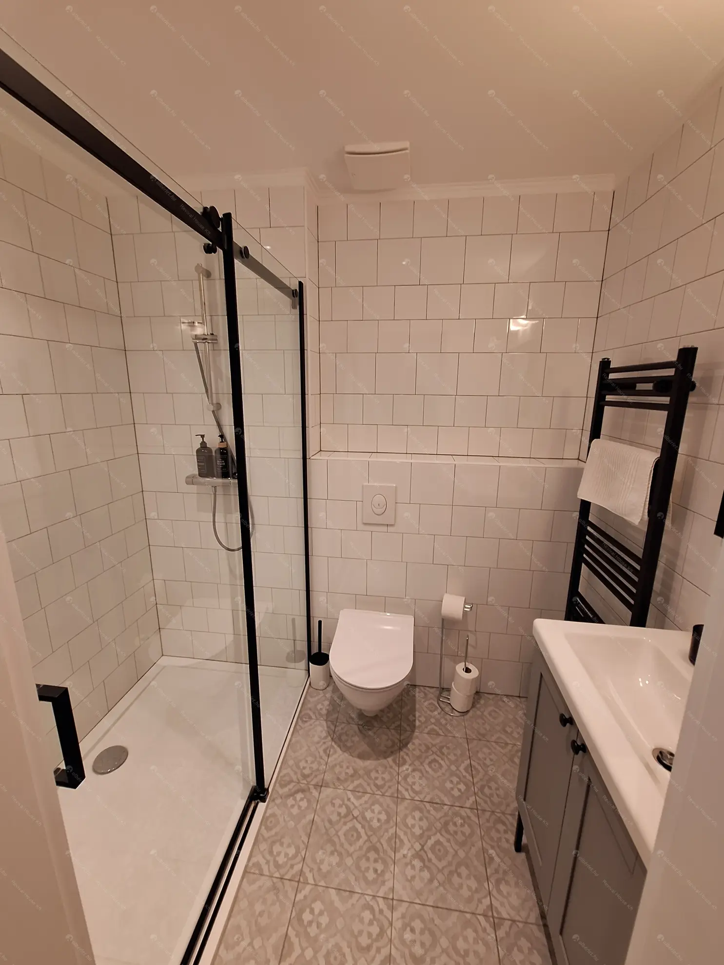 Kiadó albérlet 609000 Ft/hó áron: Budapest, VI. kerület  Izabella utca. Mérete: 90 nm, 4 szobás | Alberlet.hu - 6594334