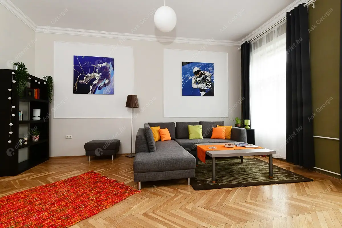 Kiadó albérlet 425000 Ft/hó áron: Budapest, VI. kerület  Jókai tér. Mérete: 85 nm, 3 szobás | Alberlet.hu - 6627350