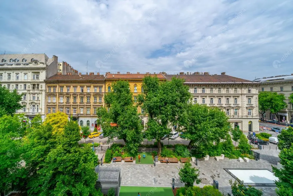 Kiadó albérlet 425000 Ft/hó áron: Budapest, VI. kerület  Jókai tér. Mérete: 85 nm, 3 szobás | Alberlet.hu - 6627371