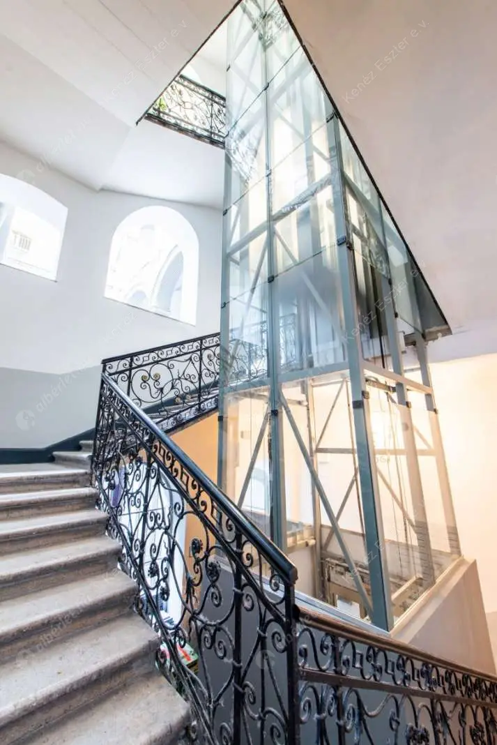 Kiadó albérlet 630000 Ft/hó áron: Budapest, VI. kerület  Jókai utca. Mérete: 105 nm, 3 szobás | Alberlet.hu - 6490505