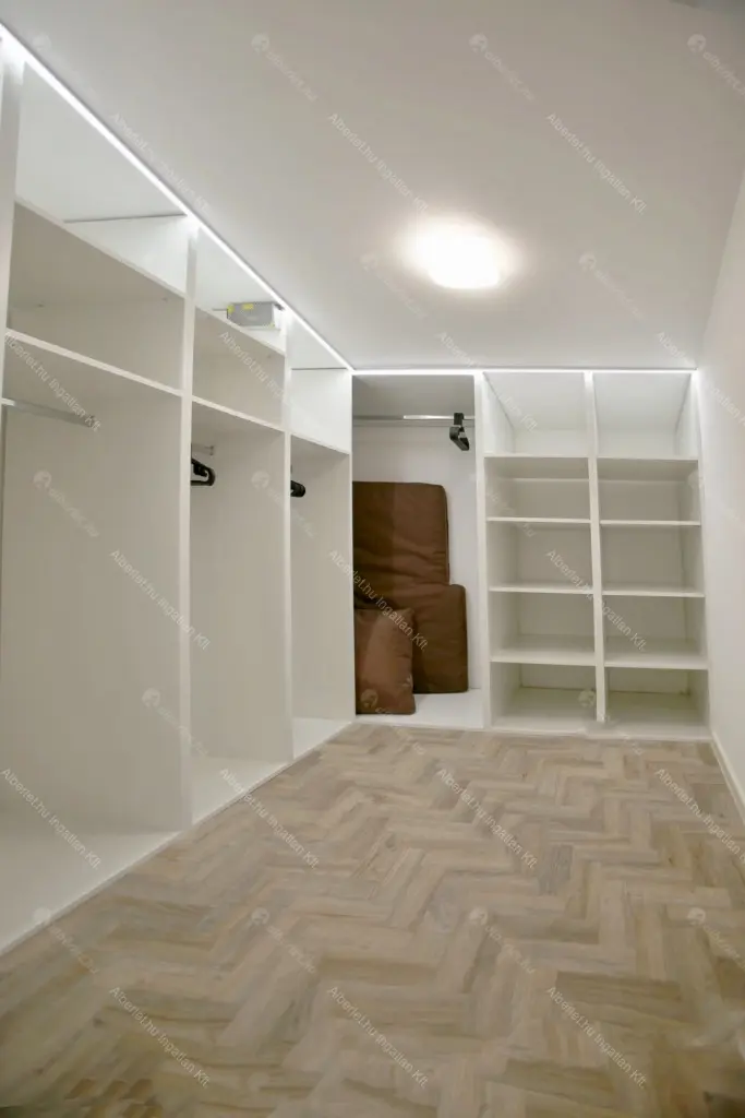 Kiadó albérlet 1350000 Ft/hó áron: Budapest, VI. kerület  Jókai utca. Mérete: 136 nm, 4 szobás | Alberlet.hu - 6681948