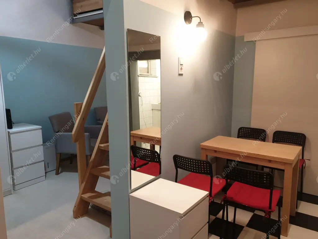 Kiadó albérlet 200000 Ft/hó áron: Budapest, VI. kerület  Jókai utca. Mérete: 26 nm, 1 szobás | Alberlet.hu - 6609896