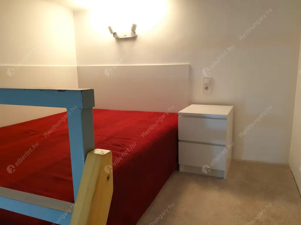 Kiadó albérlet 200000 Ft/hó áron: Budapest, VI. kerület  Jókai utca. Mérete: 26 nm, 1 szobás | Alberlet.hu - 6609901