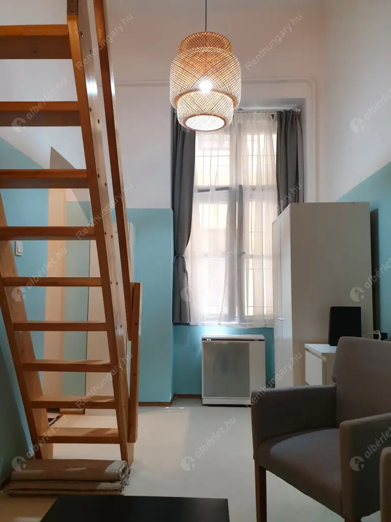 Kiadó albérlet 190000 Ft/hó áron: Budapest, VI. kerület  Jókai utca. Mérete: 26 nm, 1 szobás | Alberlet.hu - 6621908