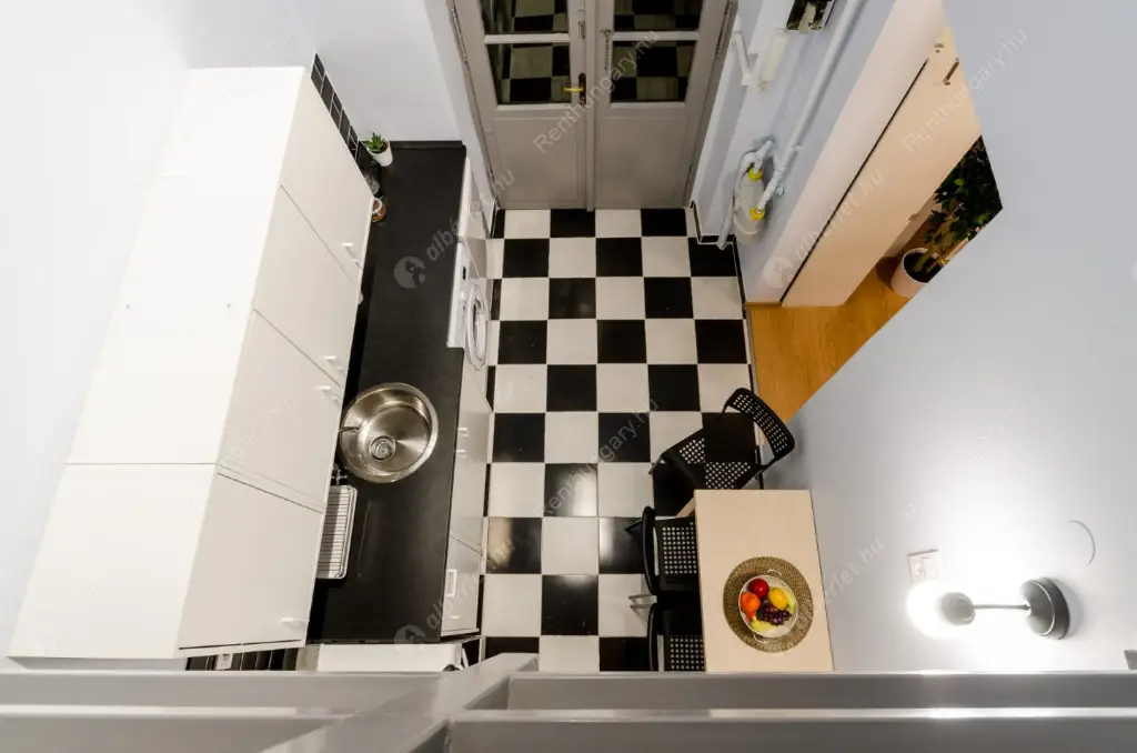 Kiadó albérlet 190000 Ft/hó áron: Budapest, VI. kerület  Jókai utca. Mérete: 26 nm, 1 szobás | Alberlet.hu - 6621913