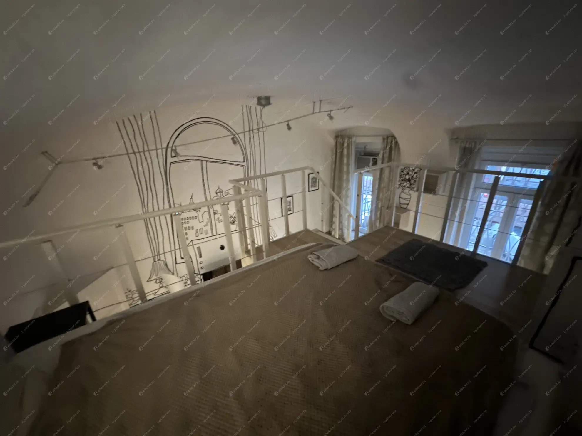 Kiadó albérlet 270000 Ft/hó áron: Budapest, VI. kerület  Jókai utca. Mérete: 46 nm, 1 szobás | Alberlet.hu - 6627289