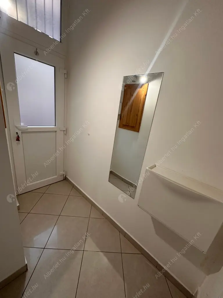 Kiadó albérlet 270000 Ft/hó áron: Budapest, VI. kerület  Jókai utca. Mérete: 50 nm, 2 szobás | Alberlet.hu - 6603112