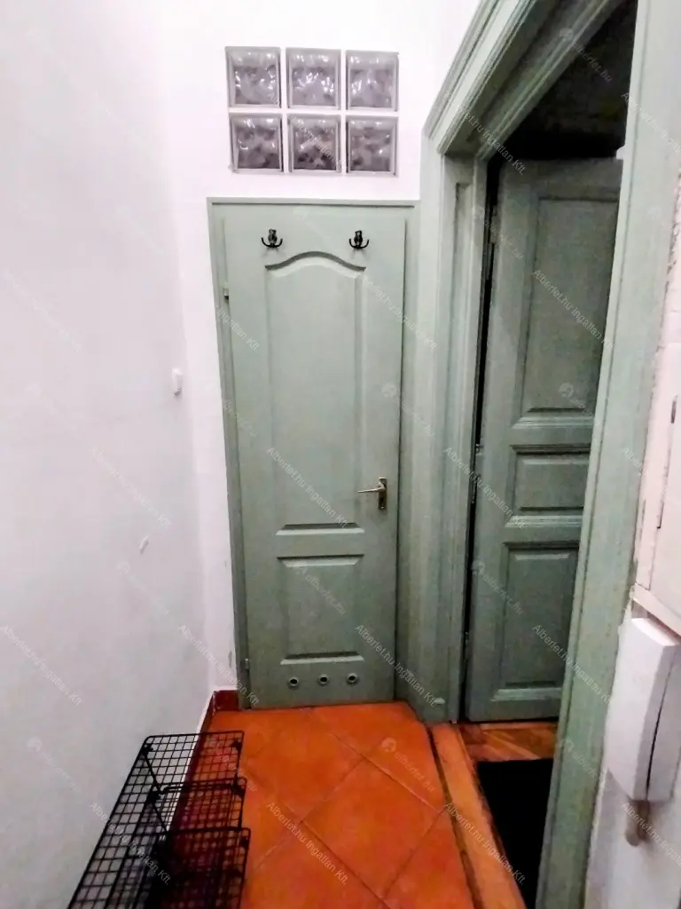 Kiadó albérlet 220000 Ft/hó áron: Budapest, VI. kerület  Jókai utca. Mérete: 50 nm, 2 szobás | Alberlet.hu - 6662476