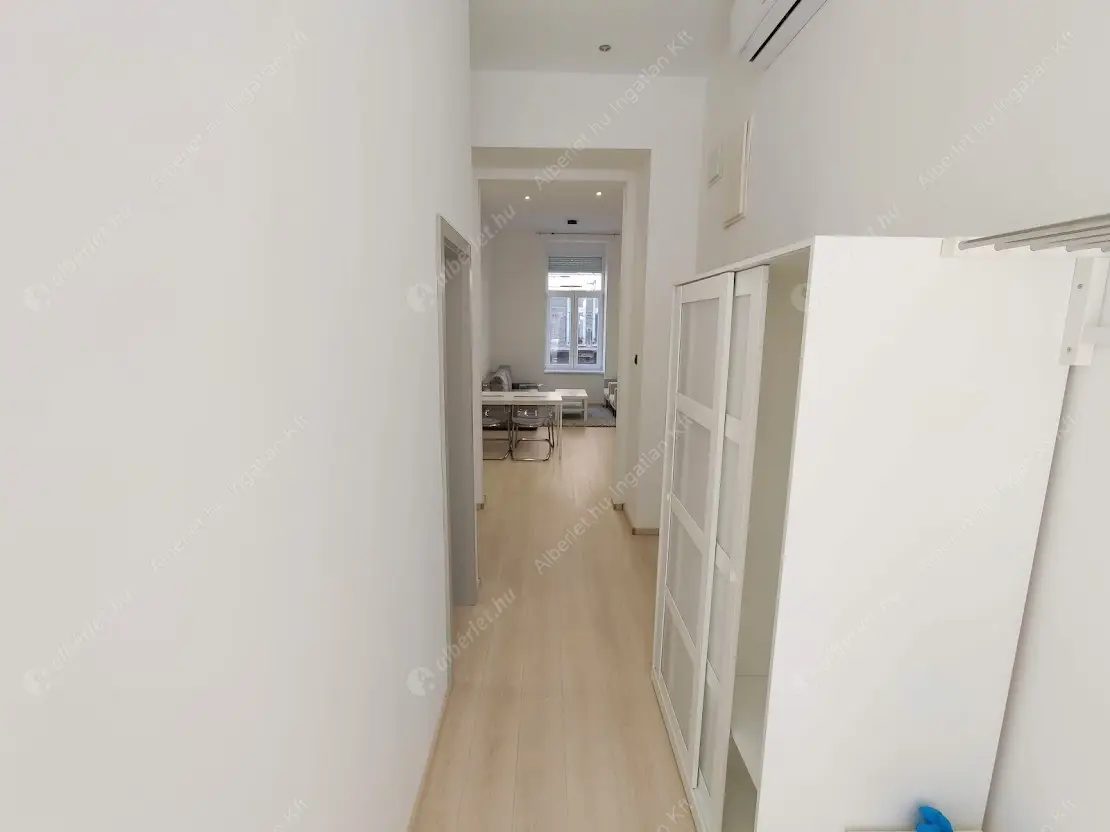 Kiadó albérlet 369000 Ft/hó áron: Budapest, VI. kerület  Jókai utca. Mérete: 60 nm, 3 szobás | Alberlet.hu - 5378689