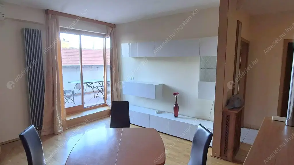 Kiadó albérlet 275000 Ft/hó áron: Budapest, VI. kerület  Káldy Gyula utca. Mérete: 41 nm, 1 szobás | Alberlet.hu - 6552704