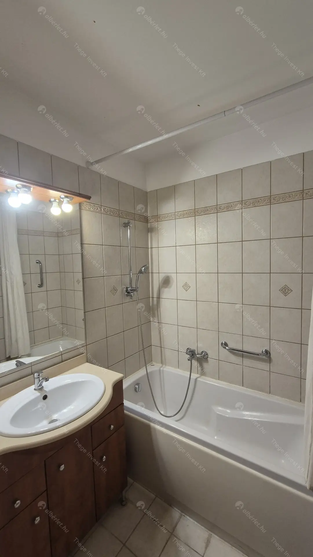 Kiadó albérlet 275000 Ft/hó áron: Budapest, VI. kerület  Káldy Gyula utca. Mérete: 41 nm, 2 szobás | Alberlet.hu - 6544347