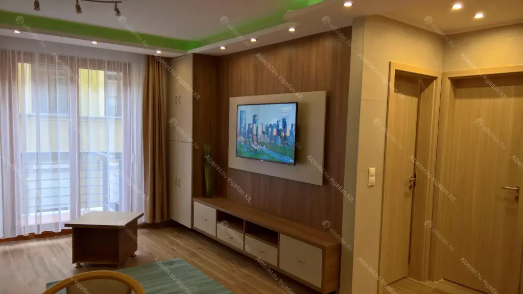 Kiadó albérlet 350000 Ft/hó áron: Budapest, VI. kerület  Káldy Gyula utca. Mérete: 47 nm, 2 szobás | Alberlet.hu - 6701174