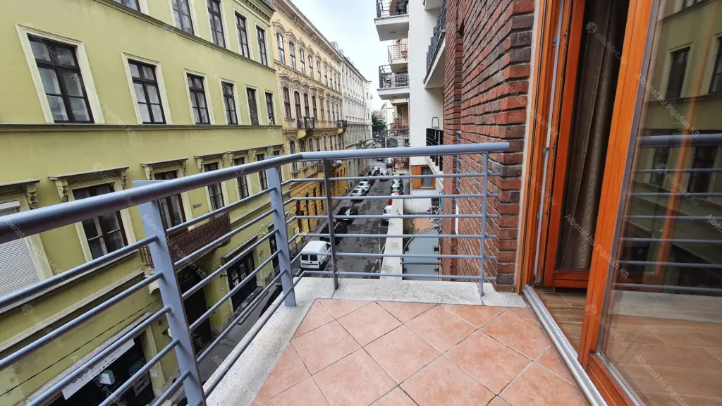 Kiadó albérlet 350000 Ft/hó áron: Budapest, VI. kerület  Káldy Gyula utca. Mérete: 47 nm, 2 szobás | Alberlet.hu - 6707293