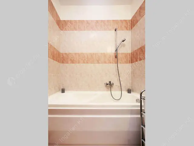 Kiadó albérlet 340000 Ft/hó áron: Budapest, VI. kerület  Káldy Gyula utca. Mérete: 51 nm, 2 szobás | Alberlet.hu - 6620894