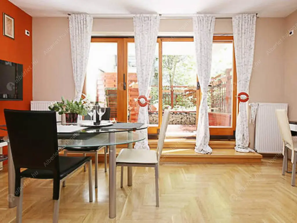 Kiadó albérlet 340000 Ft/hó áron: Budapest, VI. kerület  Káldy Gyula utca. Mérete: 51 nm, 2 szobás | Alberlet.hu - 6628876