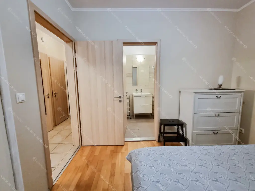 Kiadó albérlet 340000 Ft/hó áron: Budapest, VI. kerület  Káldy Gyula utca. Mérete: 51 nm, 2 szobás | Alberlet.hu - 6642966