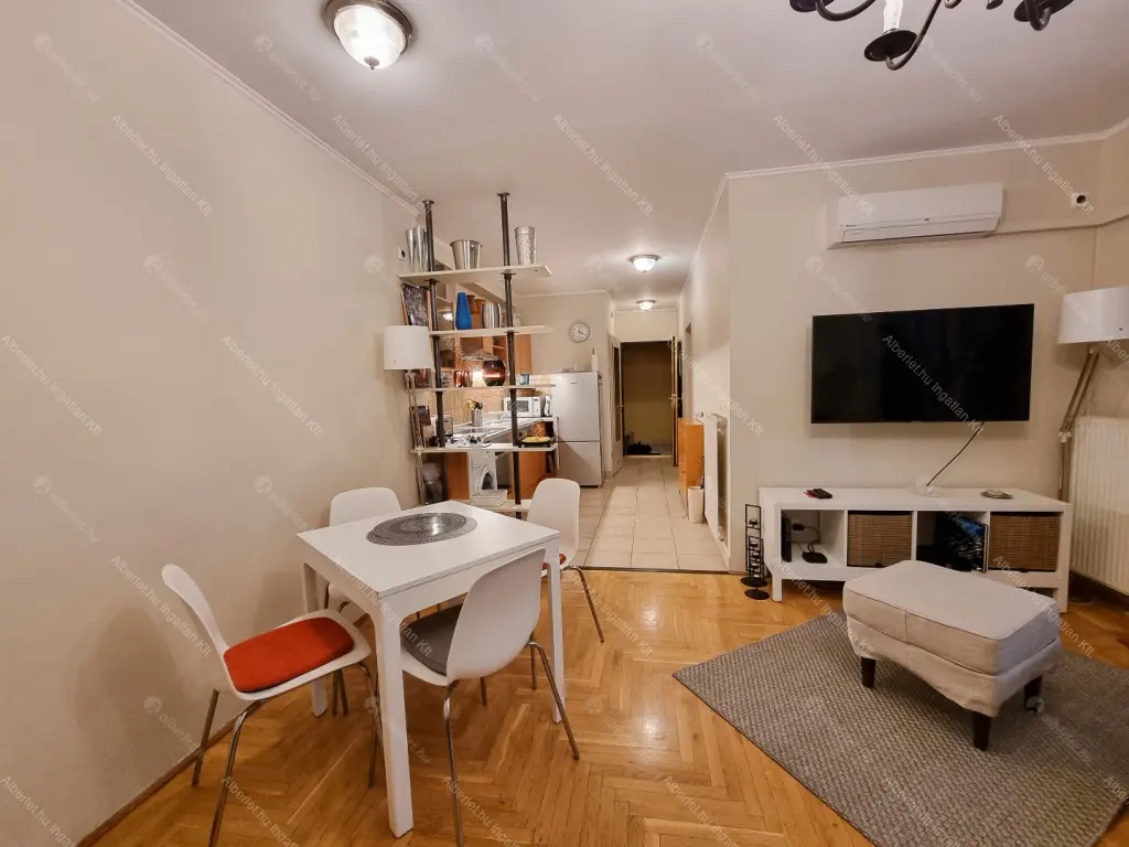 Kiadó albérlet 340000 Ft/hó áron: Budapest, VI. kerület  Káldy Gyula utca. Mérete: 51 nm, 2 szobás | Alberlet.hu - 6642971