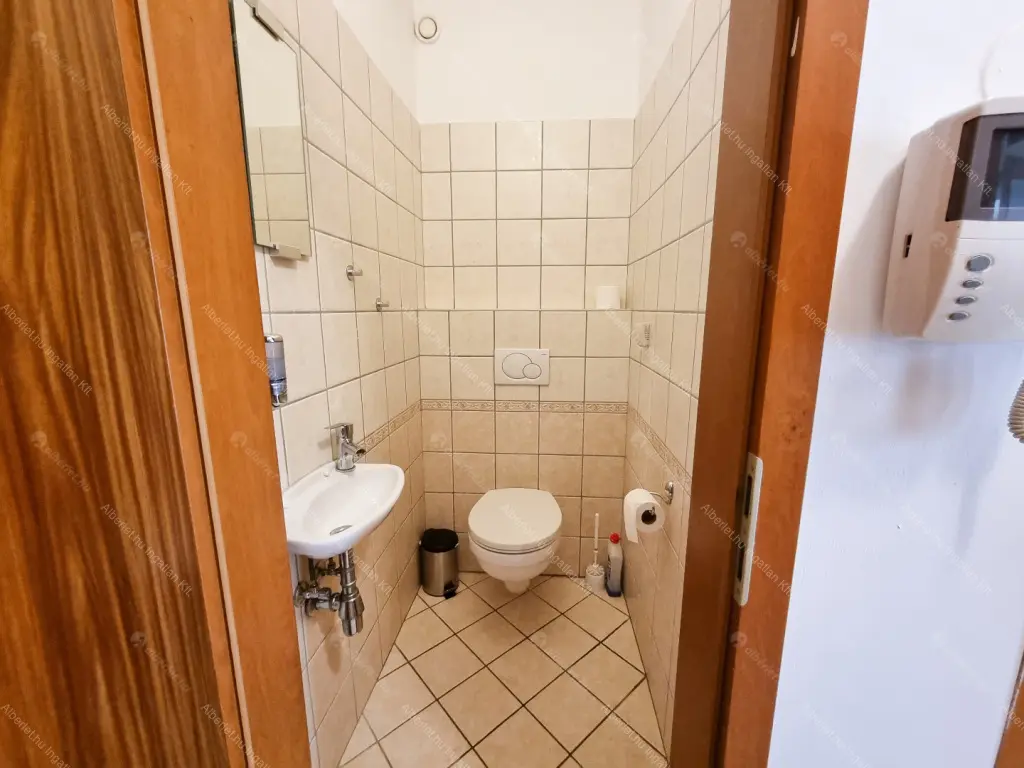 Kiadó albérlet 320000 Ft/hó áron: Budapest, VI. kerület  Káldy Gyula utca. Mérete: 54 nm, 2 szobás | Alberlet.hu - 6686506