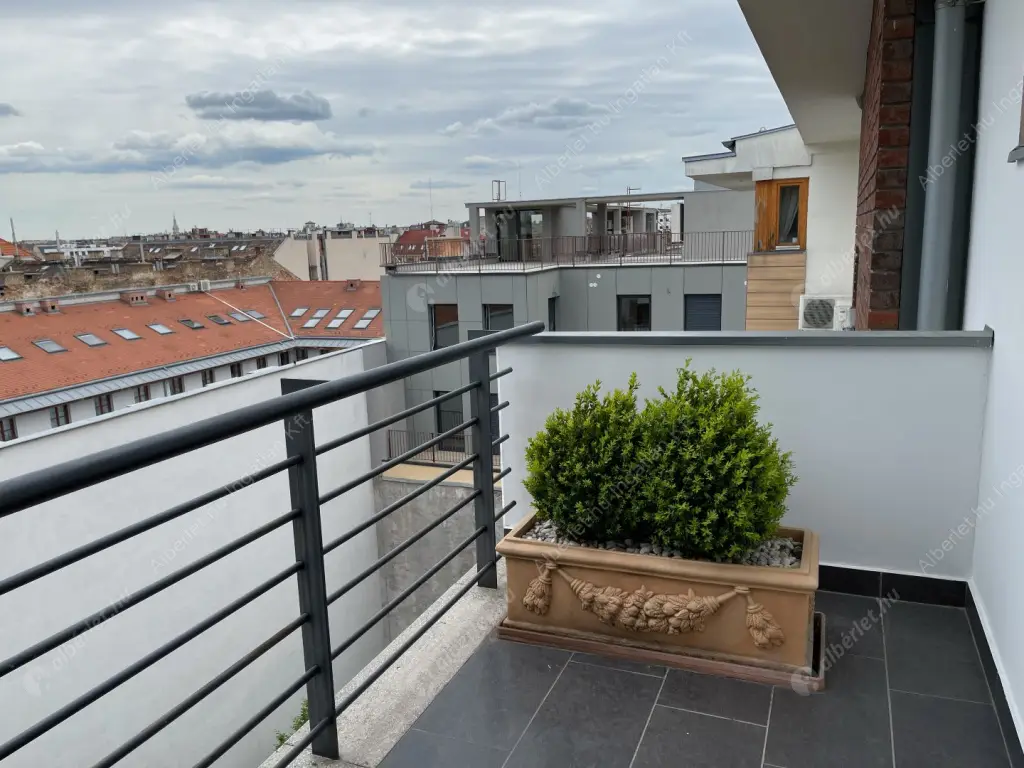 Kiadó albérlet 720000 Ft/hó áron: Budapest, VI. kerület  Káldy Gyula utca. Mérete: 80 nm, 3 szobás | Alberlet.hu - 6634427