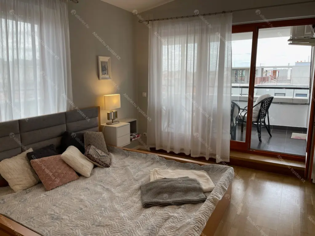 Kiadó albérlet 699000 Ft/hó áron: Budapest, VI. kerület  Káldy Gyula utca. Mérete: 80 nm, 3 szobás | Alberlet.hu - 6638447