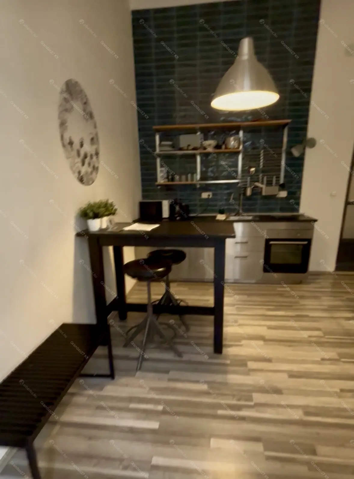 Kiadó albérlet 220000 Ft/hó áron: Budapest, VI. kerület  Király . Mérete: 25 nm, 1 szobás | Alberlet.hu - 6661571