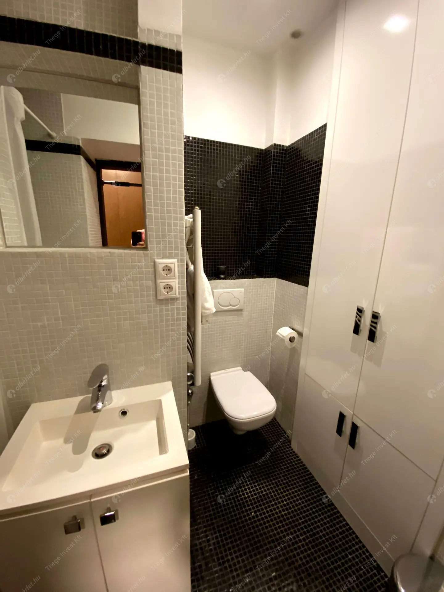 Kiadó albérlet 260000 Ft/hó áron: Budapest, VI. kerület  Király utca. Mérete: 35 nm, 1 szobás | Alberlet.hu - 6532599