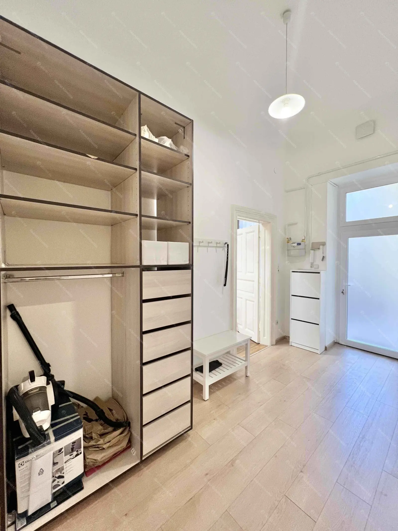 Kiadó albérlet 200000 Ft/hó áron: Budapest, VI. kerület  Király utca. Mérete: 36 nm, 1 szobás | Alberlet.hu - 6662383