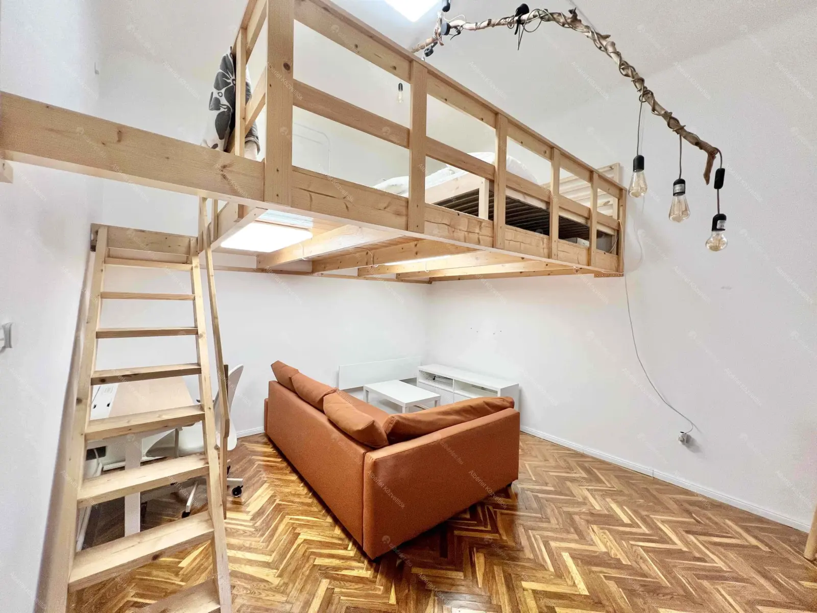 Kiadó albérlet 200000 Ft/hó áron: Budapest, VI. kerület  Király utca. Mérete: 36 nm, 1 szobás | Alberlet.hu - 6662399