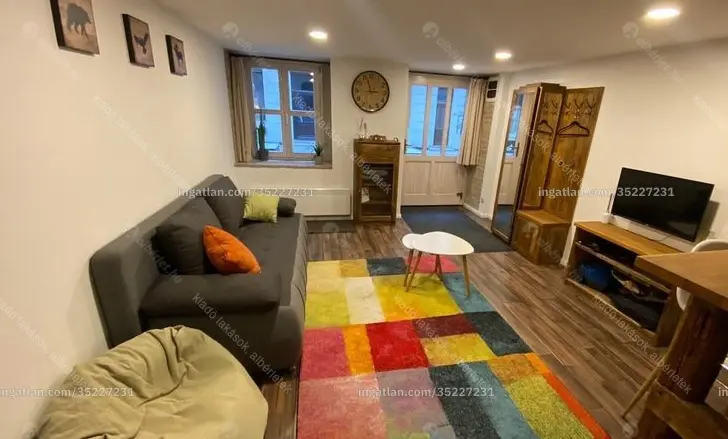 Kiadó albérlet 260000 Ft/hó áron: Budapest, VI. kerület  Király utca. Mérete: 46 nm, 2 szobás | Alberlet.hu - 6654589