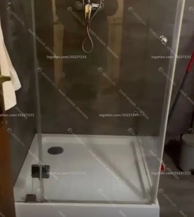 Kiadó albérlet 260000 Ft/hó áron: Budapest, VI. kerület  Király utca. Mérete: 46 nm, 2 szobás | Alberlet.hu - 6654593