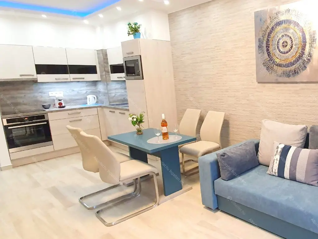 Kiadó albérlet 420000 Ft/hó áron: Budapest, VI. kerület  Király utca. Mérete: 50 nm, 2 szobás | Alberlet.hu - 6642501