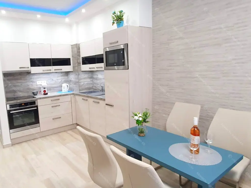 Kiadó albérlet 420000 Ft/hó áron: Budapest, VI. kerület  Király utca. Mérete: 50 nm, 2 szobás | Alberlet.hu - 6642502