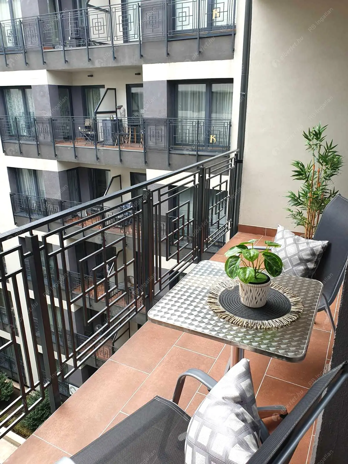 Kiadó albérlet 420000 Ft/hó áron: Budapest, VI. kerület  Király utca. Mérete: 50 nm, 2 szobás | Alberlet.hu - 6617785