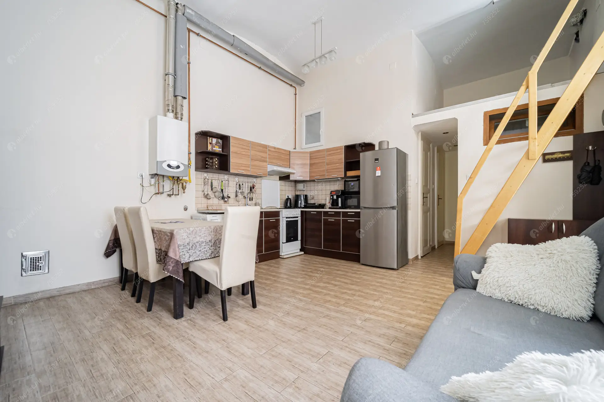 Kiadó albérlet 310000 Ft/hó áron: Budapest, VI. kerület  Király utca. Mérete: 61 nm, 2 szobás | Alberlet.hu - 6419535