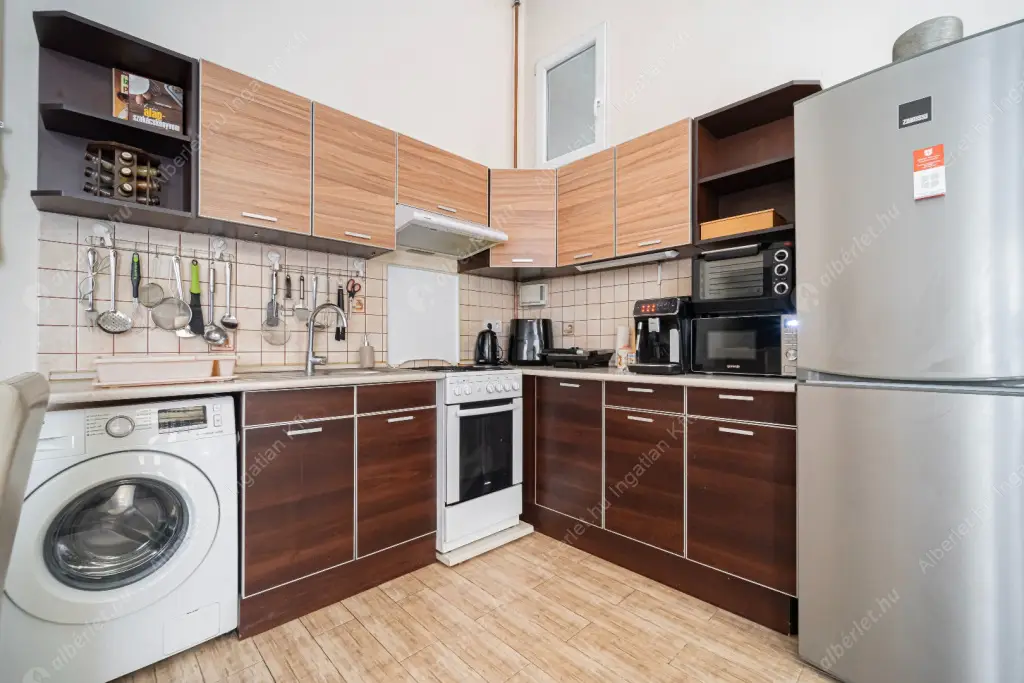 Kiadó albérlet 310000 Ft/hó áron: Budapest, VI. kerület  Király utca. Mérete: 61 nm, 2 szobás | Alberlet.hu - 6598035