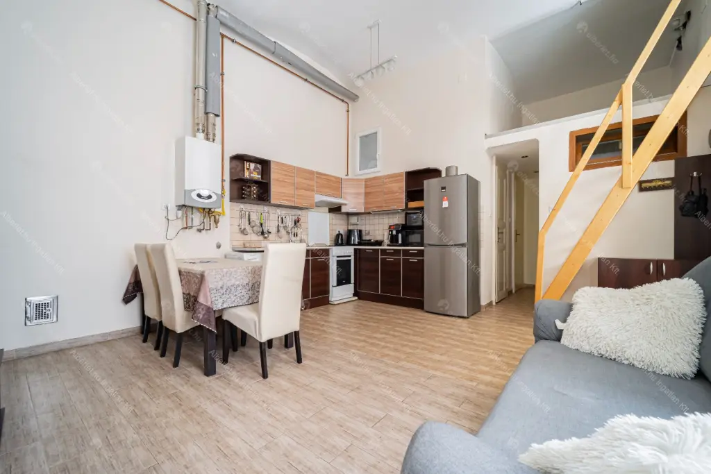 Kiadó albérlet 310000 Ft/hó áron: Budapest, VI. kerület  Király utca. Mérete: 61 nm, 2 szobás | Alberlet.hu - 6697534