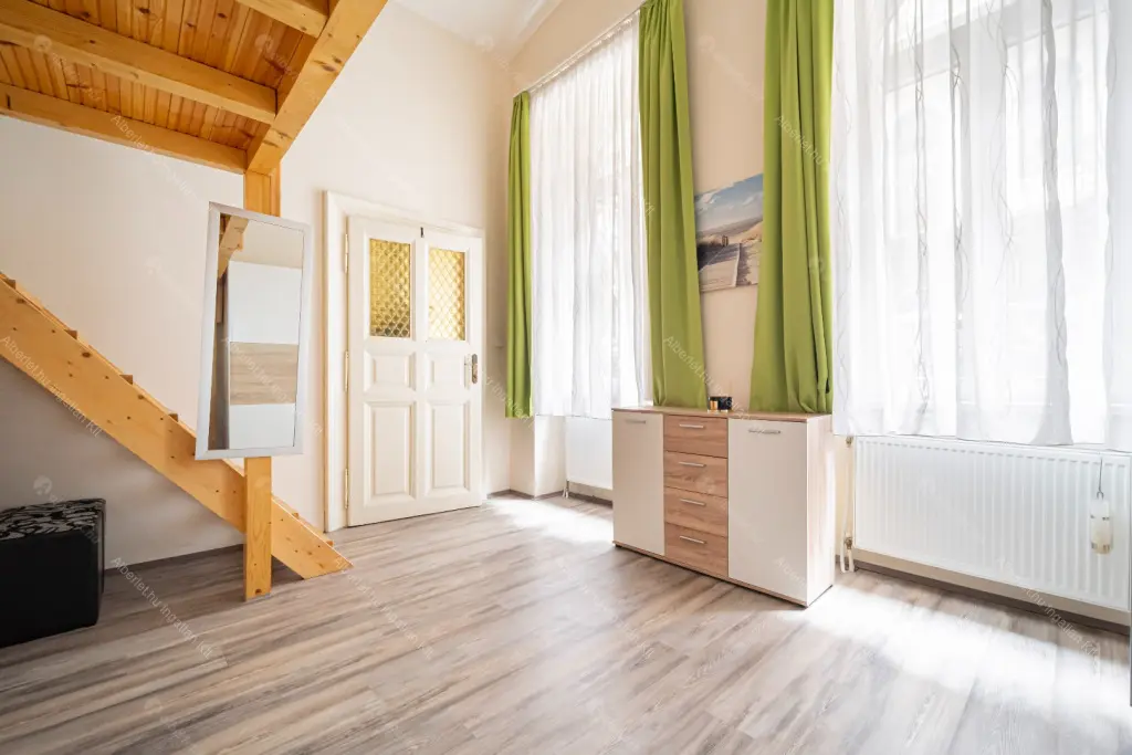 Kiadó albérlet 310000 Ft/hó áron: Budapest, VI. kerület  Király utca. Mérete: 61 nm, 2 szobás | Alberlet.hu - 6697540