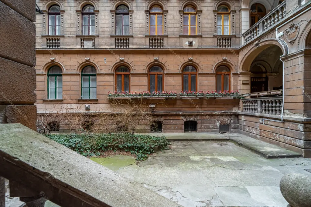 Kiadó albérlet 310000 Ft/hó áron: Budapest, VI. kerület  Király utca. Mérete: 61 nm, 2 szobás | Alberlet.hu - 6697545