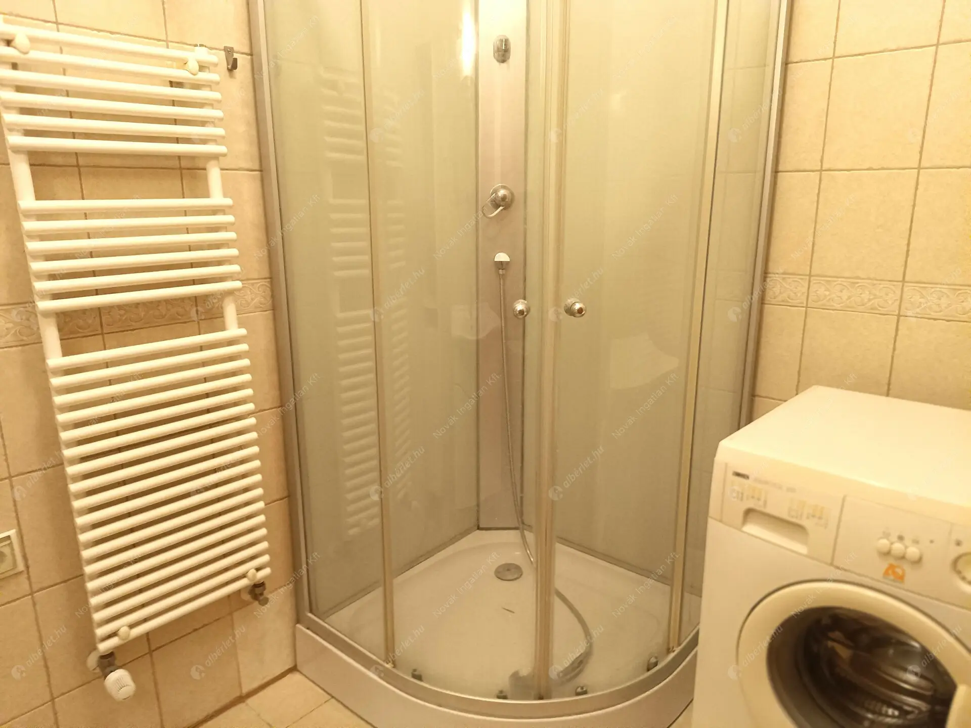 Kiadó albérlet 280000 Ft/hó áron: Budapest, VI. kerület  Király utca. Mérete: 62 nm, 2 szobás | Alberlet.hu - 6477681