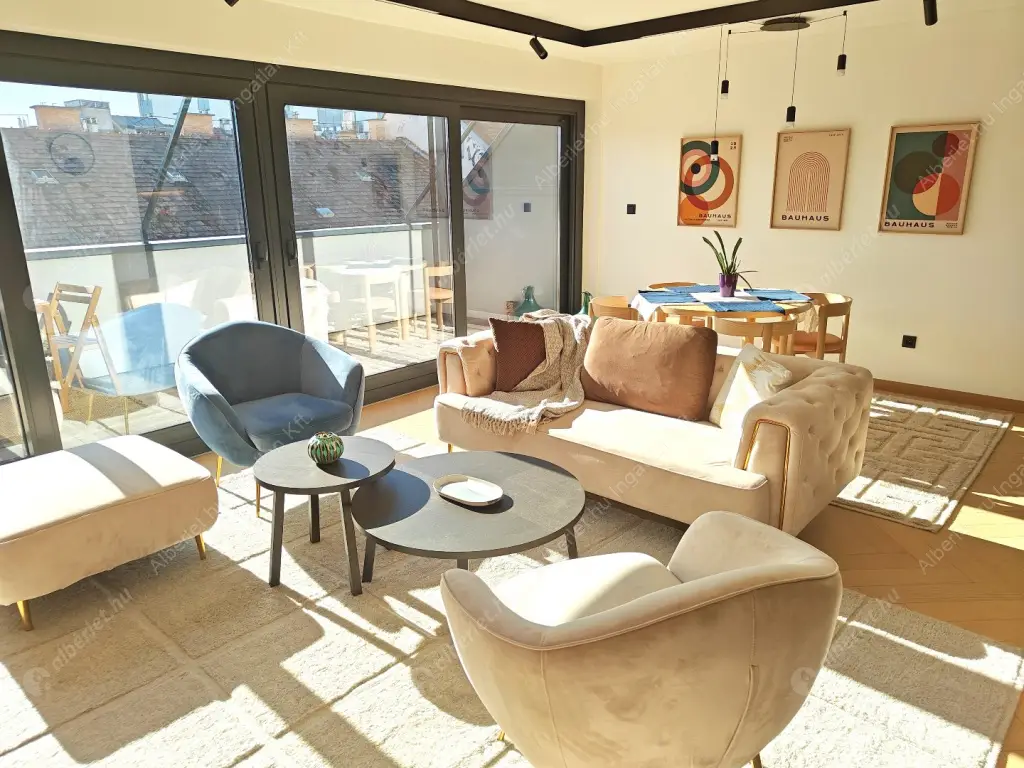 Kiadó albérlet 692000 Ft/hó áron: Budapest, VI. kerület  Király utca. Mérete: 67 nm, 2 szobás | Alberlet.hu - 6574831