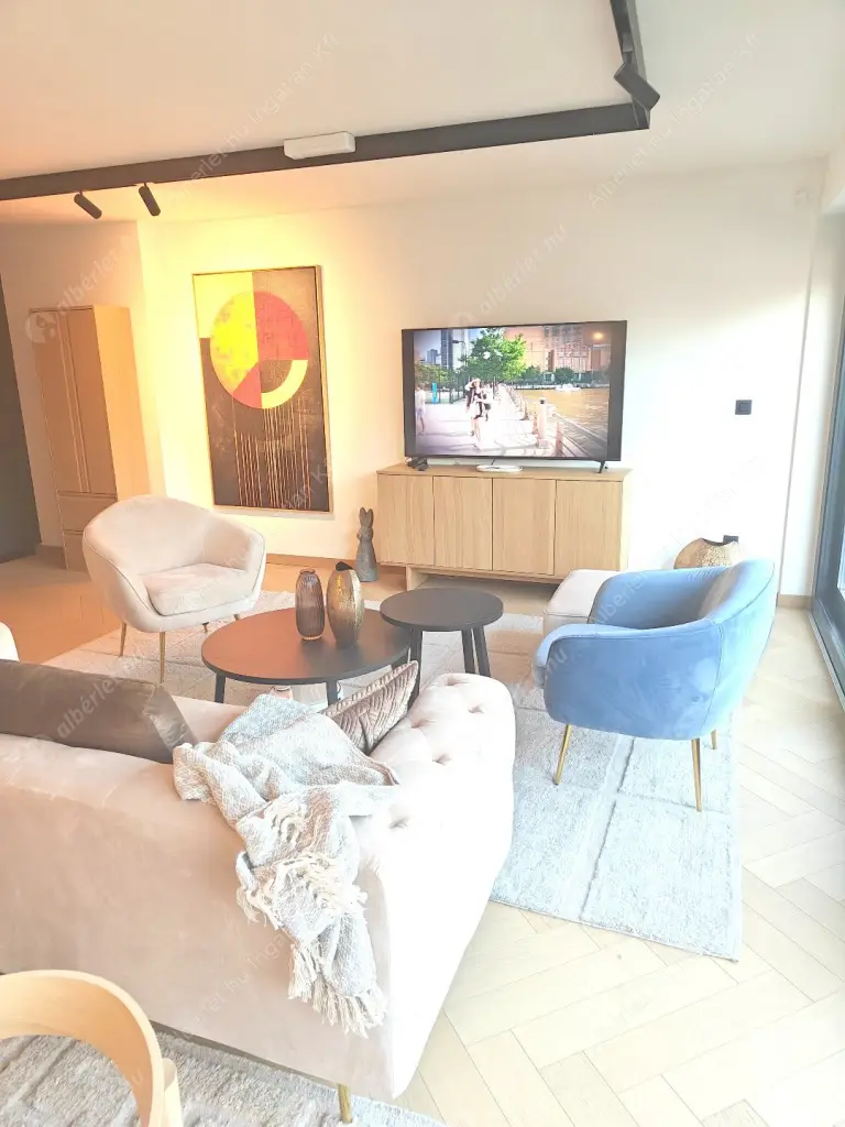 Kiadó albérlet 692000 Ft/hó áron: Budapest, VI. kerület  Király utca. Mérete: 67 nm, 2 szobás | Alberlet.hu - 6574836