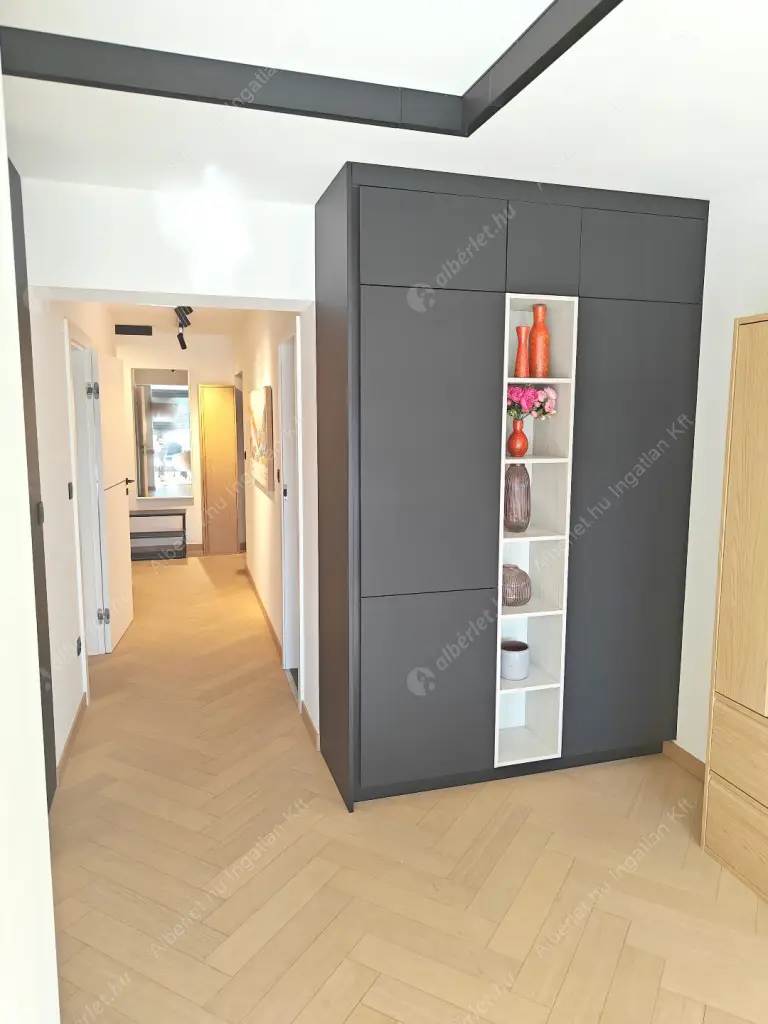 Kiadó albérlet 692000 Ft/hó áron: Budapest, VI. kerület  Király utca. Mérete: 67 nm, 2 szobás | Alberlet.hu - 6574841