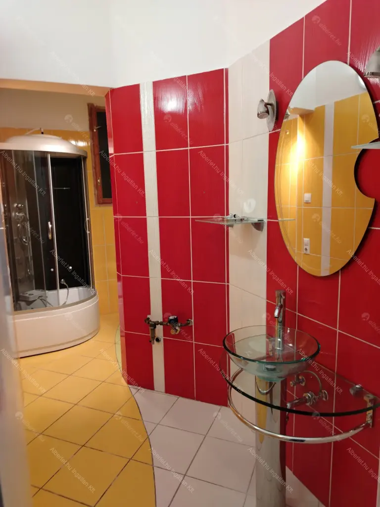 Kiadó albérlet 260000 Ft/hó áron: Budapest, VI. kerület  Király utca. Mérete: 68 nm, 2 szobás | Alberlet.hu - 6691006