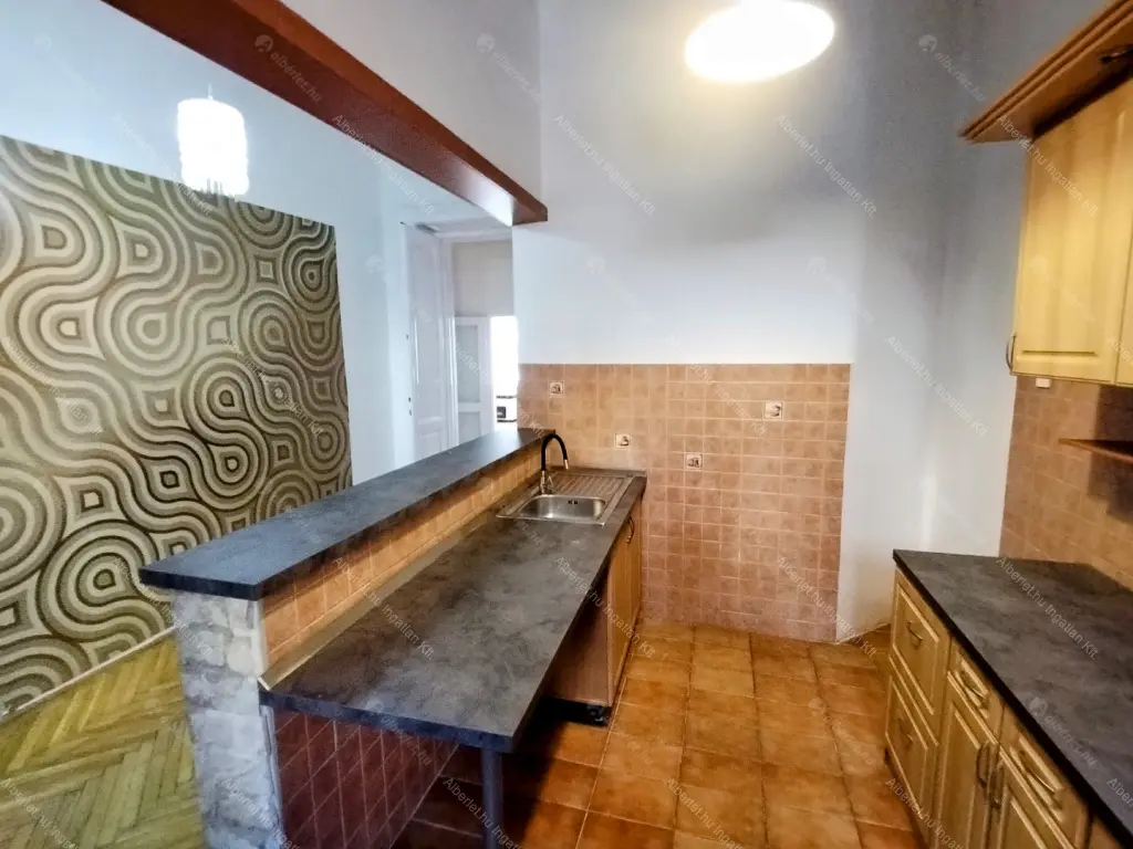 Kiadó albérlet 260000 Ft/hó áron: Budapest, VI. kerület  Király utca. Mérete: 68 nm, 2 szobás | Alberlet.hu - 6691012