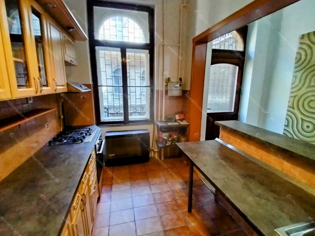 Kiadó albérlet 260000 Ft/hó áron: Budapest, VI. kerület  Király utca. Mérete: 68 nm, 2 szobás | Alberlet.hu - 6691014