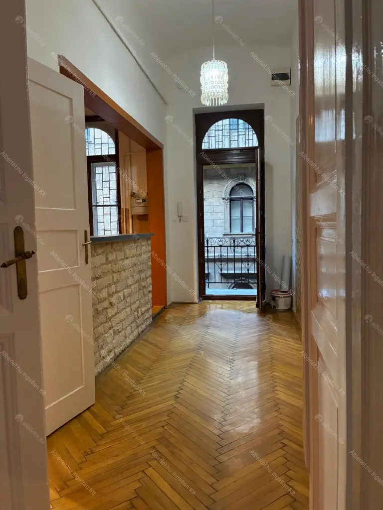 Kiadó albérlet 260000 Ft/hó áron: Budapest, VI. kerület  Király utca. Mérete: 68 nm, 2 szobás | Alberlet.hu - 6691025