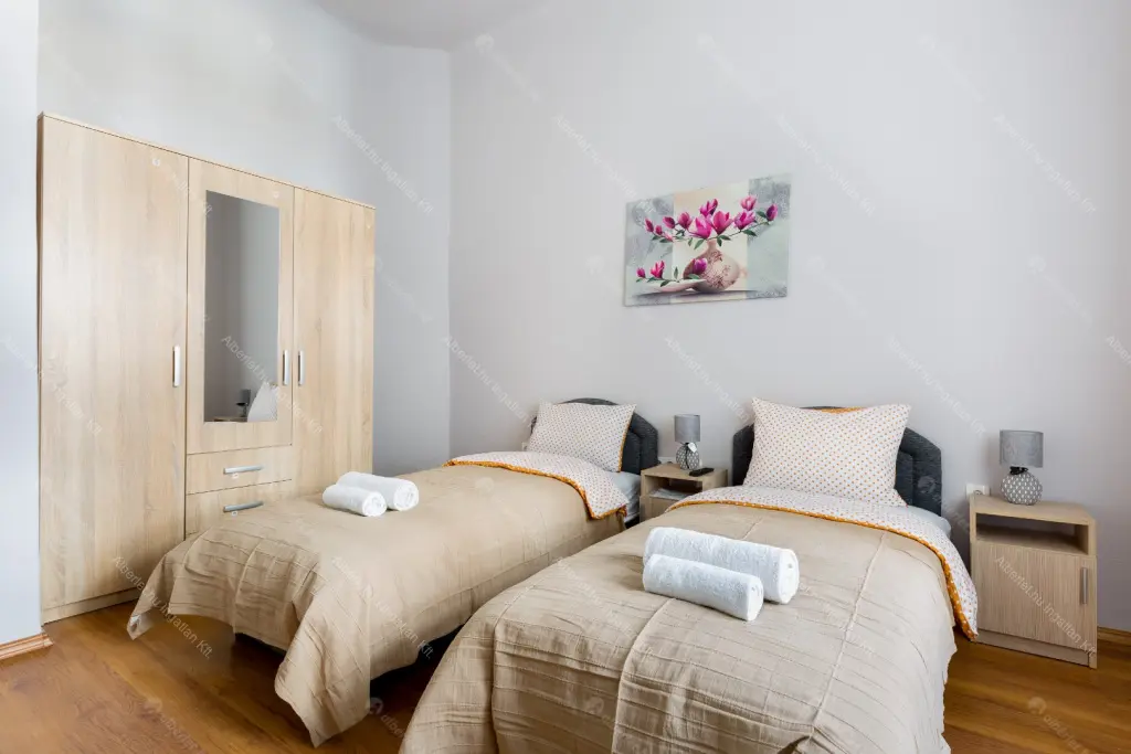 Kiadó albérlet 390000 Ft/hó áron: Budapest, VI. kerület  Király utca. Mérete: 71 nm, 3 szobás | Alberlet.hu - 6673101