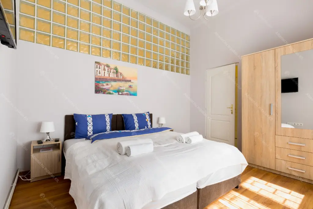 Kiadó albérlet 390000 Ft/hó áron: Budapest, VI. kerület  Király utca. Mérete: 71 nm, 3 szobás | Alberlet.hu - 6673103